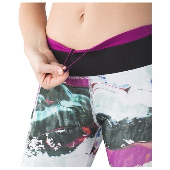 Lululemon Athletica Speed Tight III Full On Luxreeme Size 8 - Picture 10 of 10